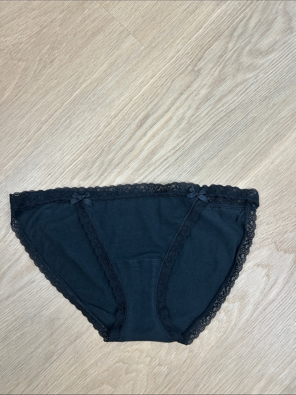 2016 Victoria’s Secret Low Rise String Bikini Panty L